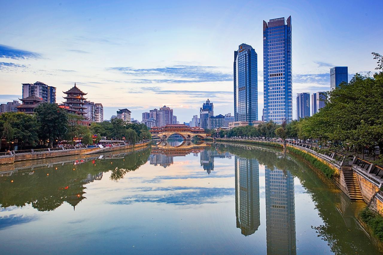 Chengdu Cloud Service Apartment Chunxi Taikoo Branch Exteriör bild